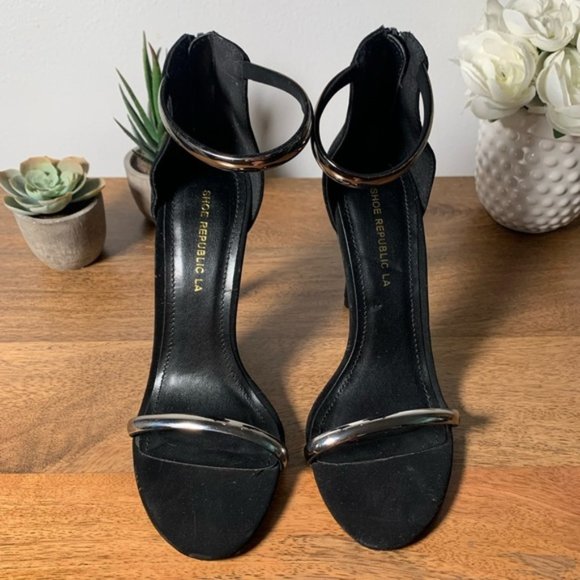 Black & Silver Heels form Shoe Republic LA - Picture 1 of 5